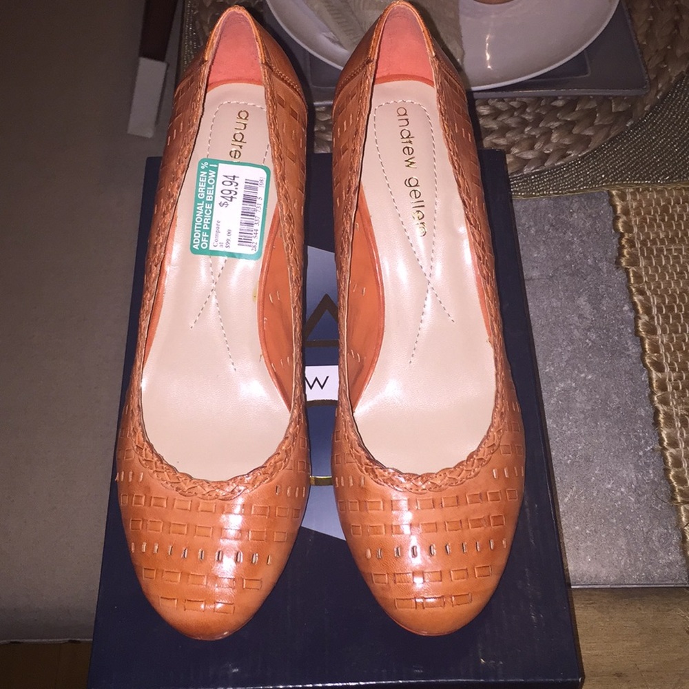 Andrew Geller Orange Pump